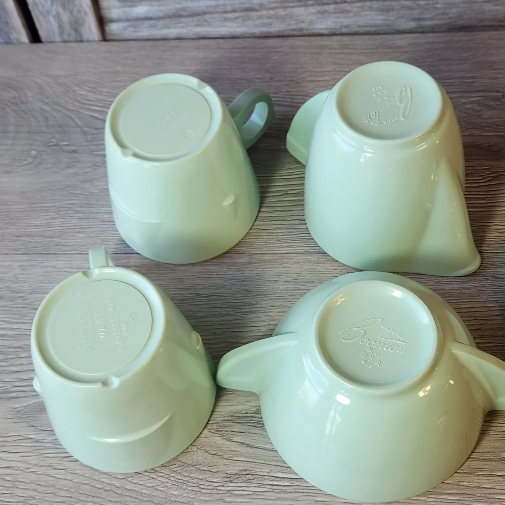 Vintage Boonton 5pc Coffee set Light Green 2 Stackable Mugs, Creamer, Sugar